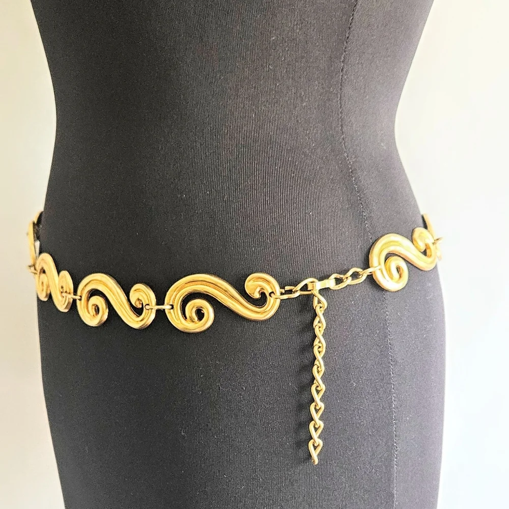 Vtg Rare Escada scroll link heavy Chunky chain belt Made In Spain Luxury FIRM - Picture 2 of 9